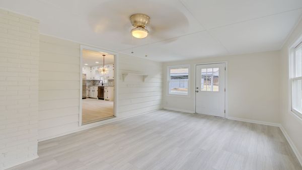 2-25A BONUS ROOM.jpg