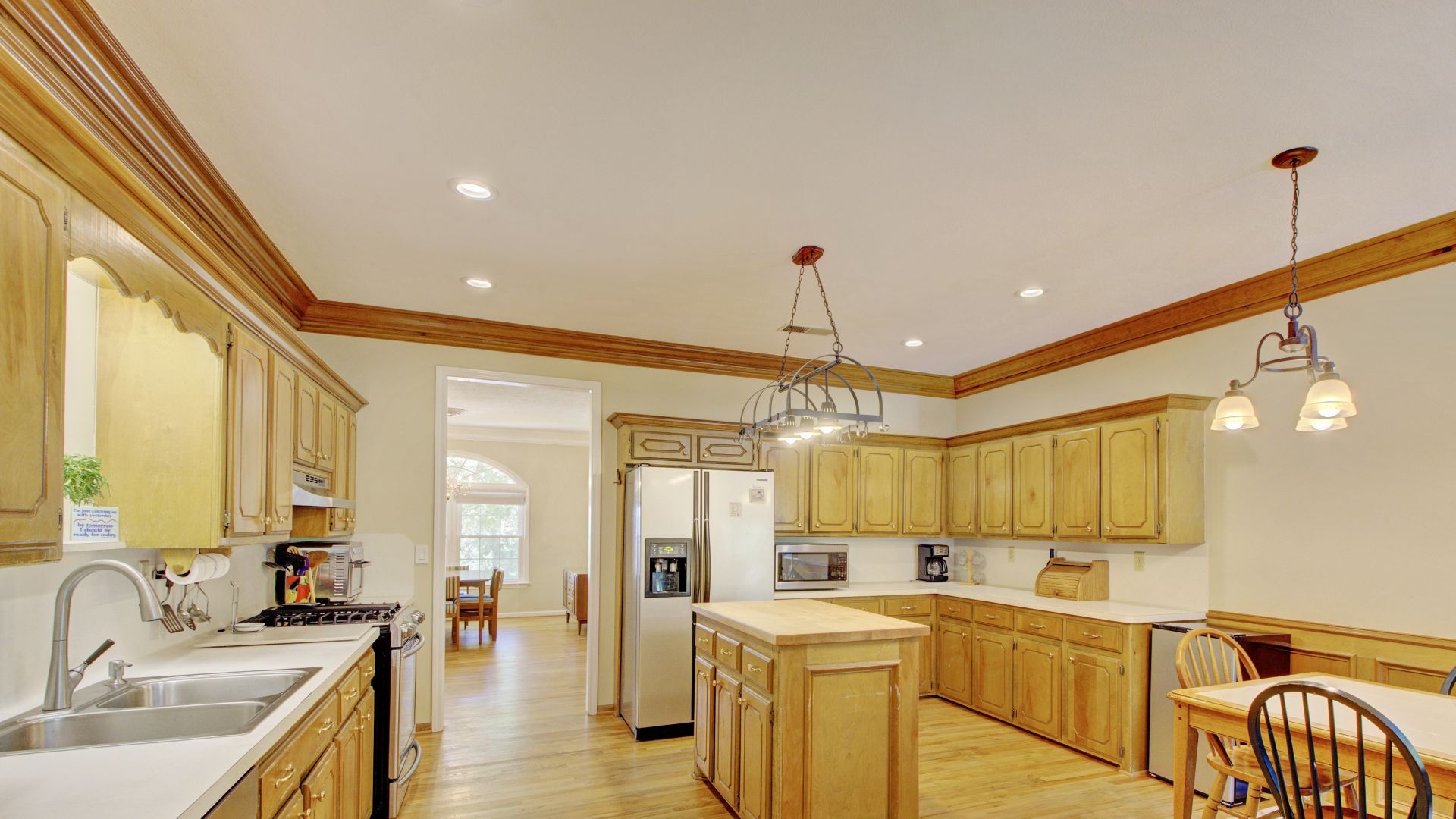 Large open concept kitchen