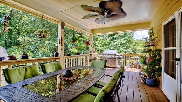 Upper level covered deck