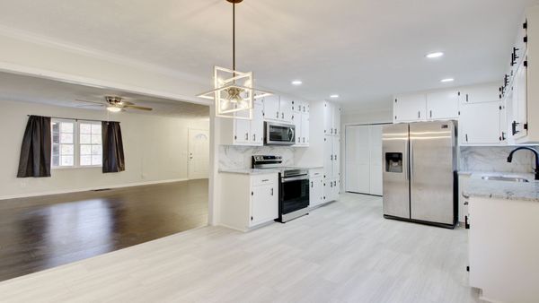 2-11 KITCHEN DINING.jpg