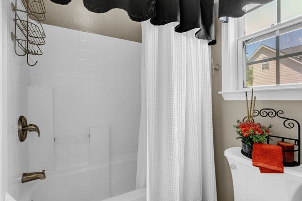 014-1695 Brooks Pointe Ct Lawrenceville GA.jpg