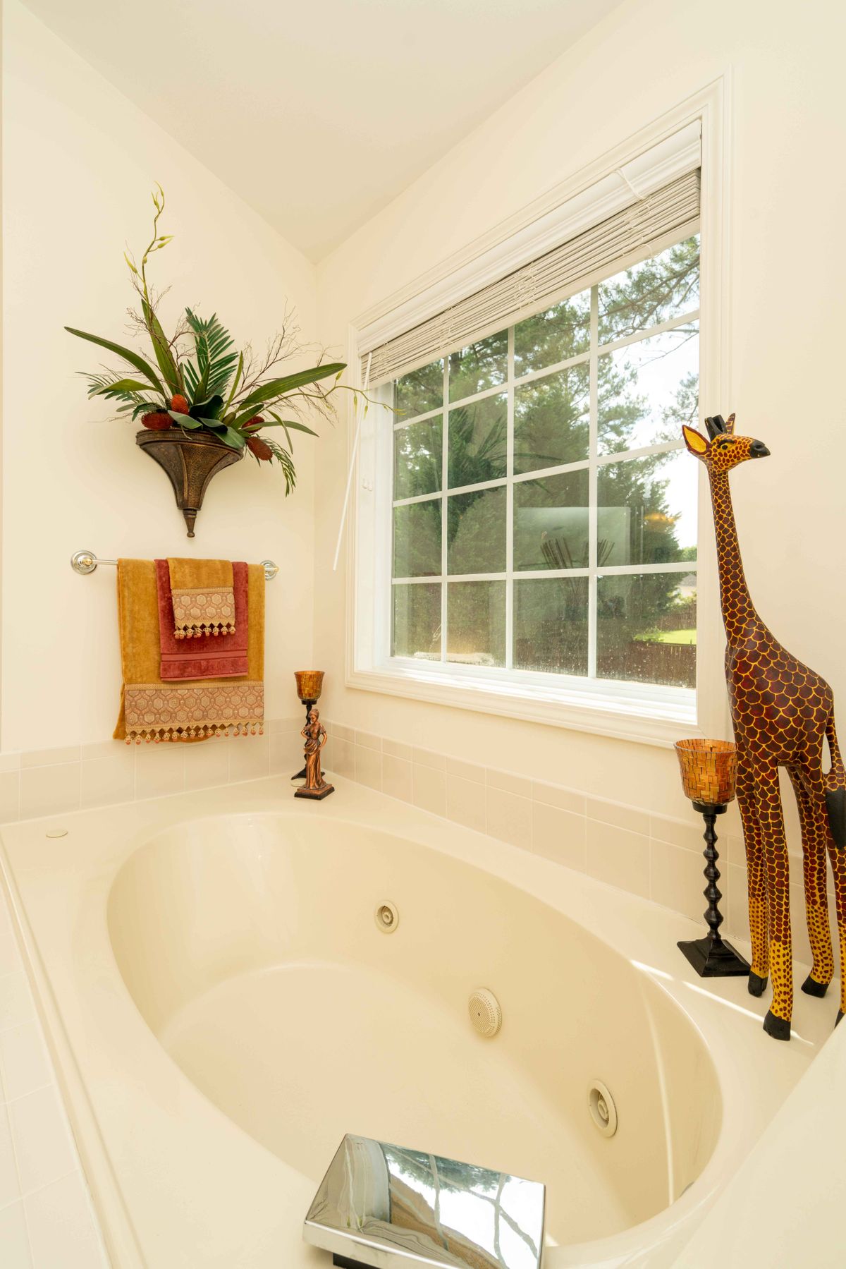 012 MASTER BATH1 - COMING SOON.jpg