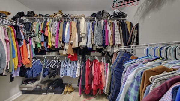 OWNER'S CLOSET.jpg