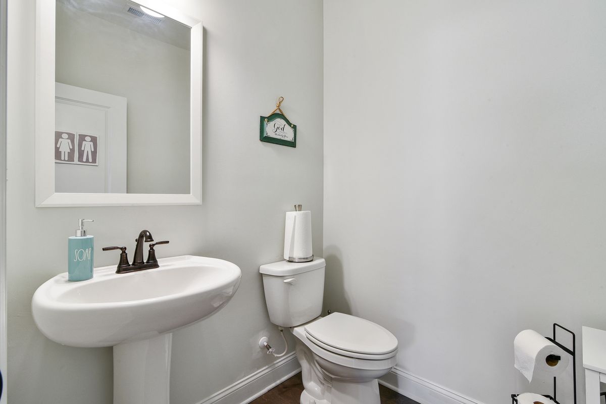POWDER ROOM
