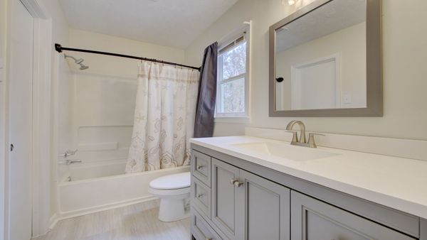 2-21 GUEST BATH.jpg