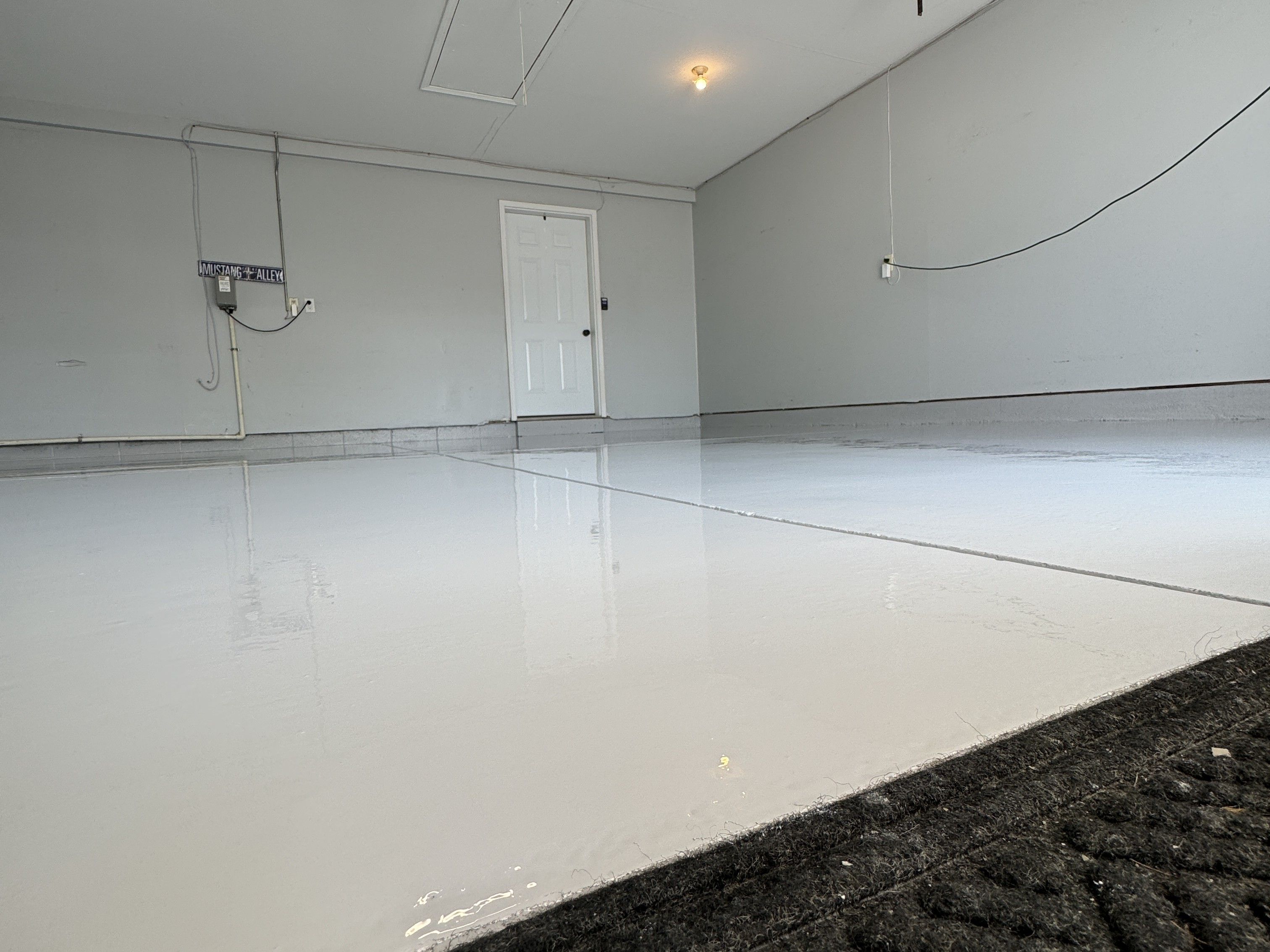 Finished Garage Floor in Gray Neat Coat – Sleek yet Durable and Stylish Surface