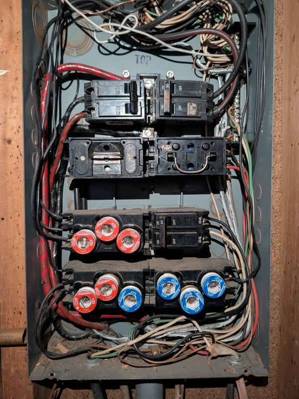 Outdated Fuse Box and Breaker Panel Upgrade Needed