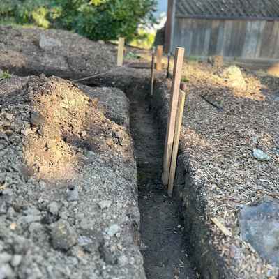 LinOrchardFence_During1.jpg
