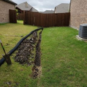 Laying drainage pipe