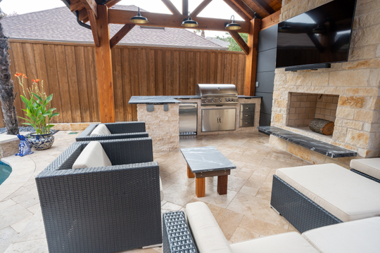 Outdoor Kitchen