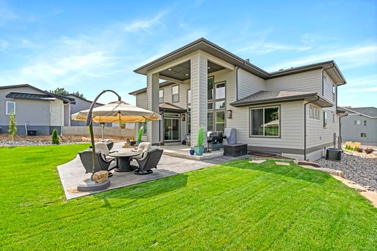 4658 Mariana Hills Cir 39 LR.jpg