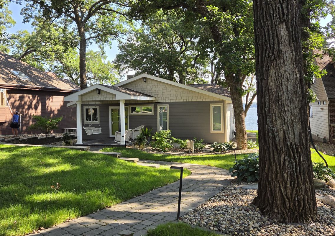Existing Cottage Style Lake House exist.jpg