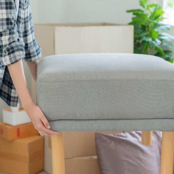 Moving ottoman