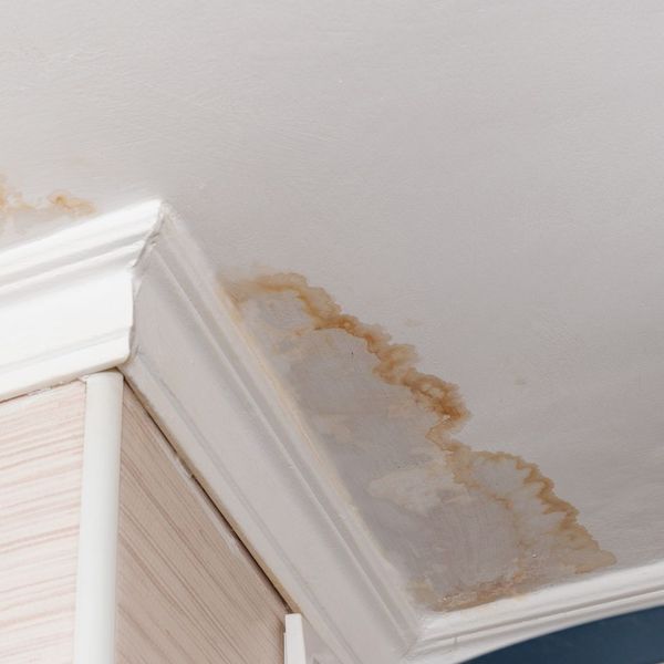 Water stain on ceiling 