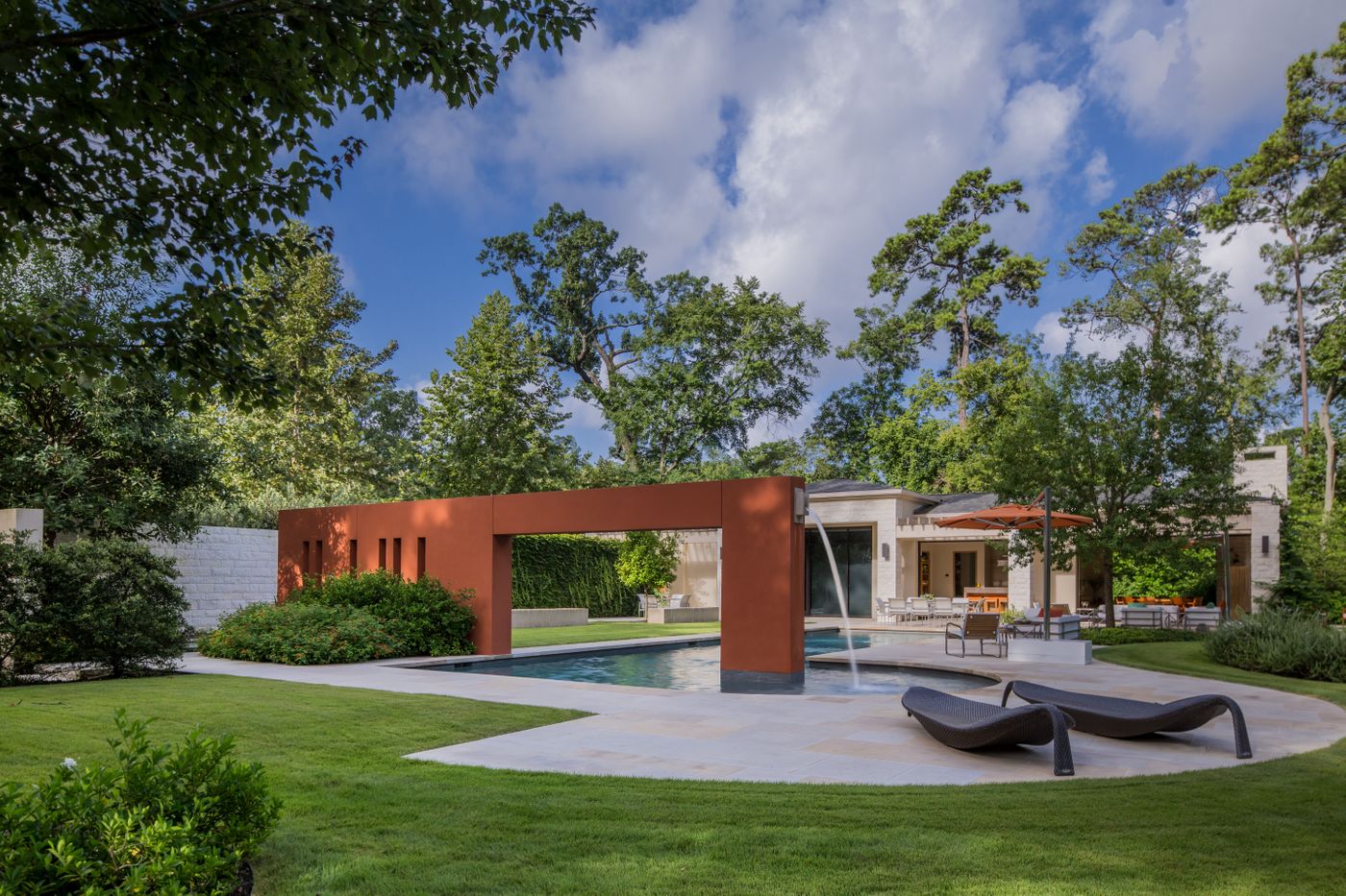 Contemporary Geometric Pool Design in Hunter’s Creek Village