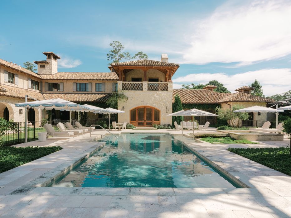 Custom Tuscan-Inspired Pool and Spa – Memorial Villages