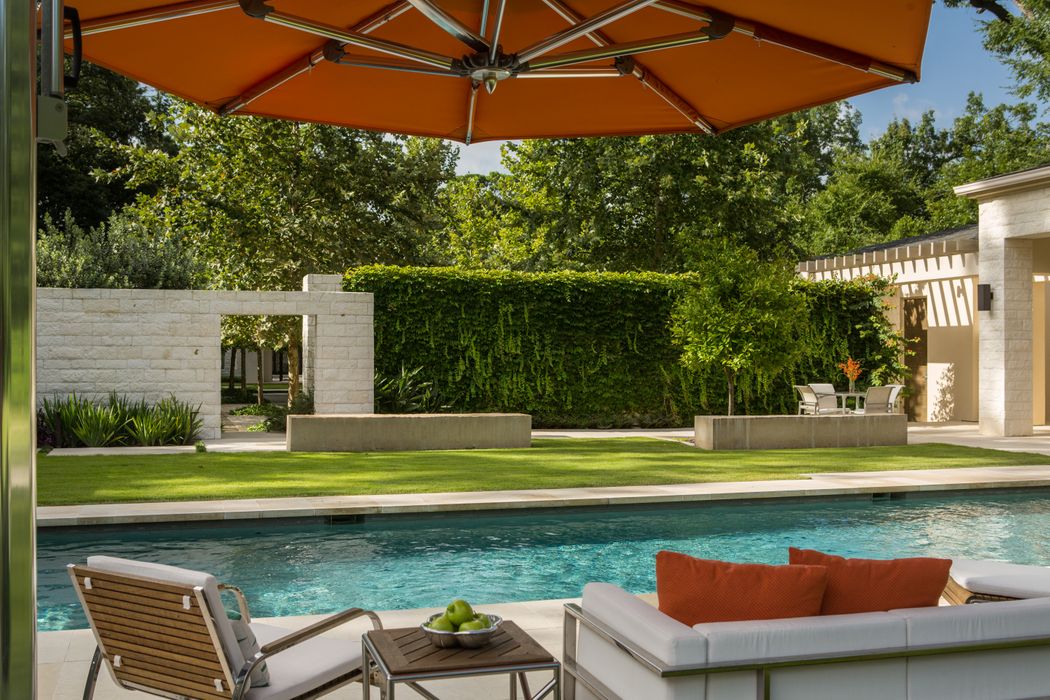Modern Pool Coping and Linear Detailing – Houston Custom Pool