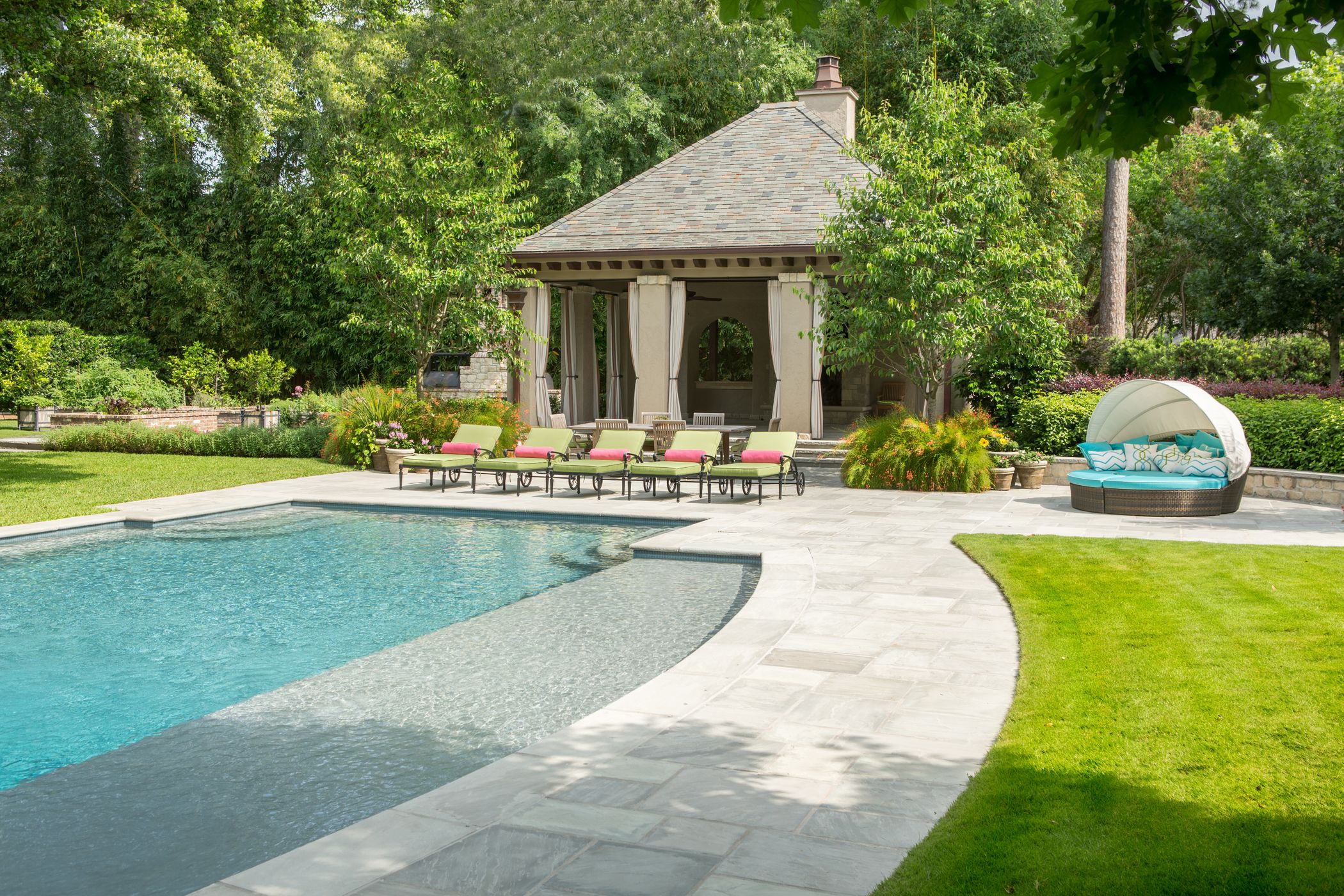 Modern Geometric Pool Design in Memorial Village, Houston
