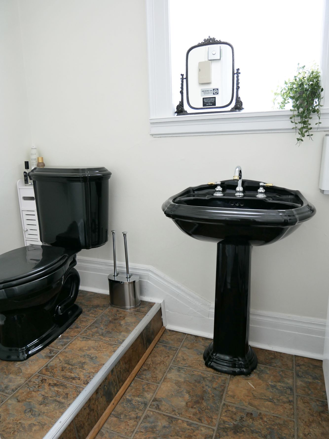 Bridal Suite Bathroom.jpeg