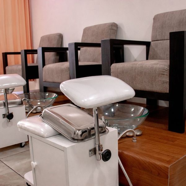 pedicure stations