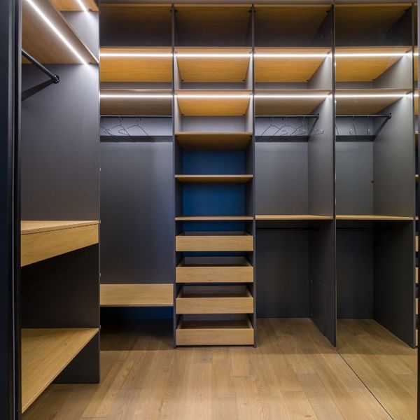 Closet Cabinets 1.jpg