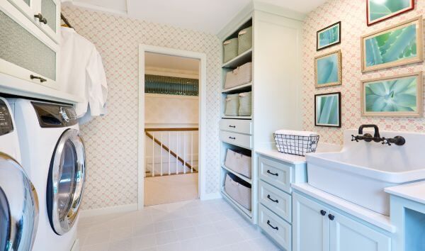 laundry room with cabinets