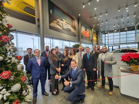 Porsche & Cavallino Rosso St. Louis (Dec 2022) Porsche & Cavallino Rosso St. Louis (Dec 2022)
