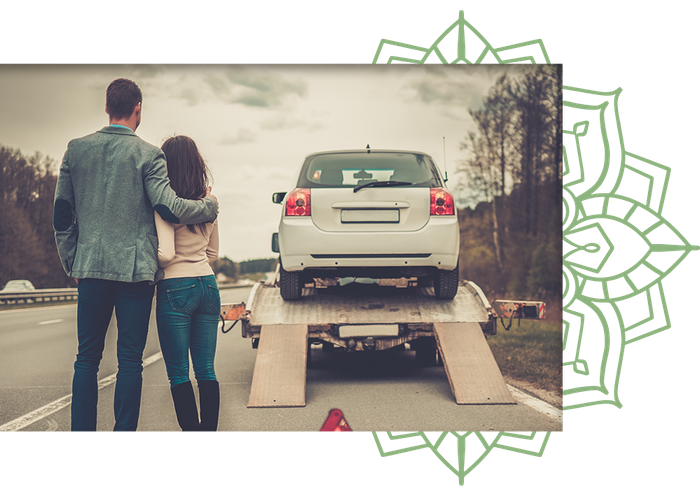 couple getting car towed