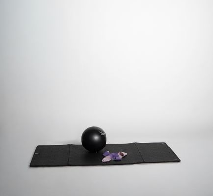 medicine ball and workout mat