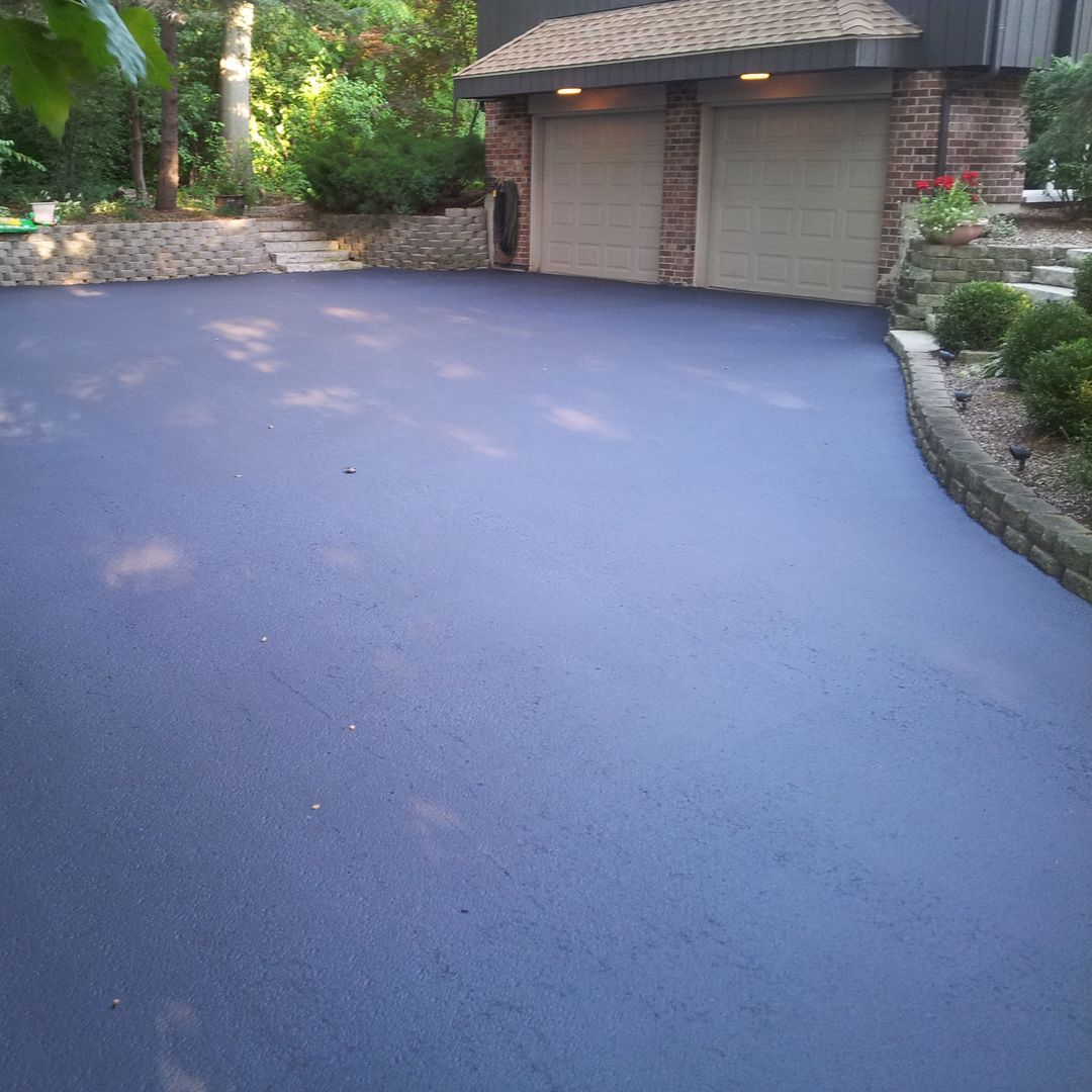 driveway sealcoated