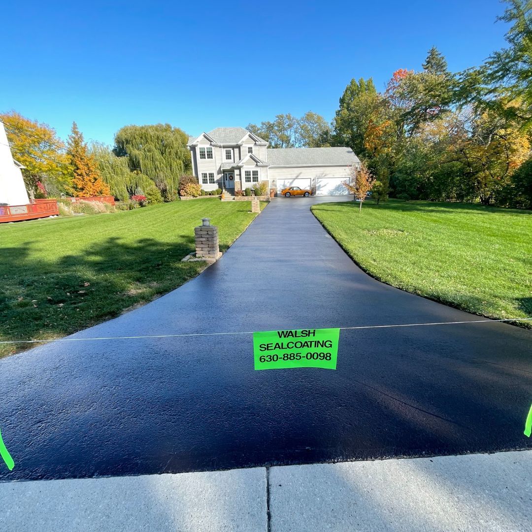 Walsh Sealcoating paved driveway