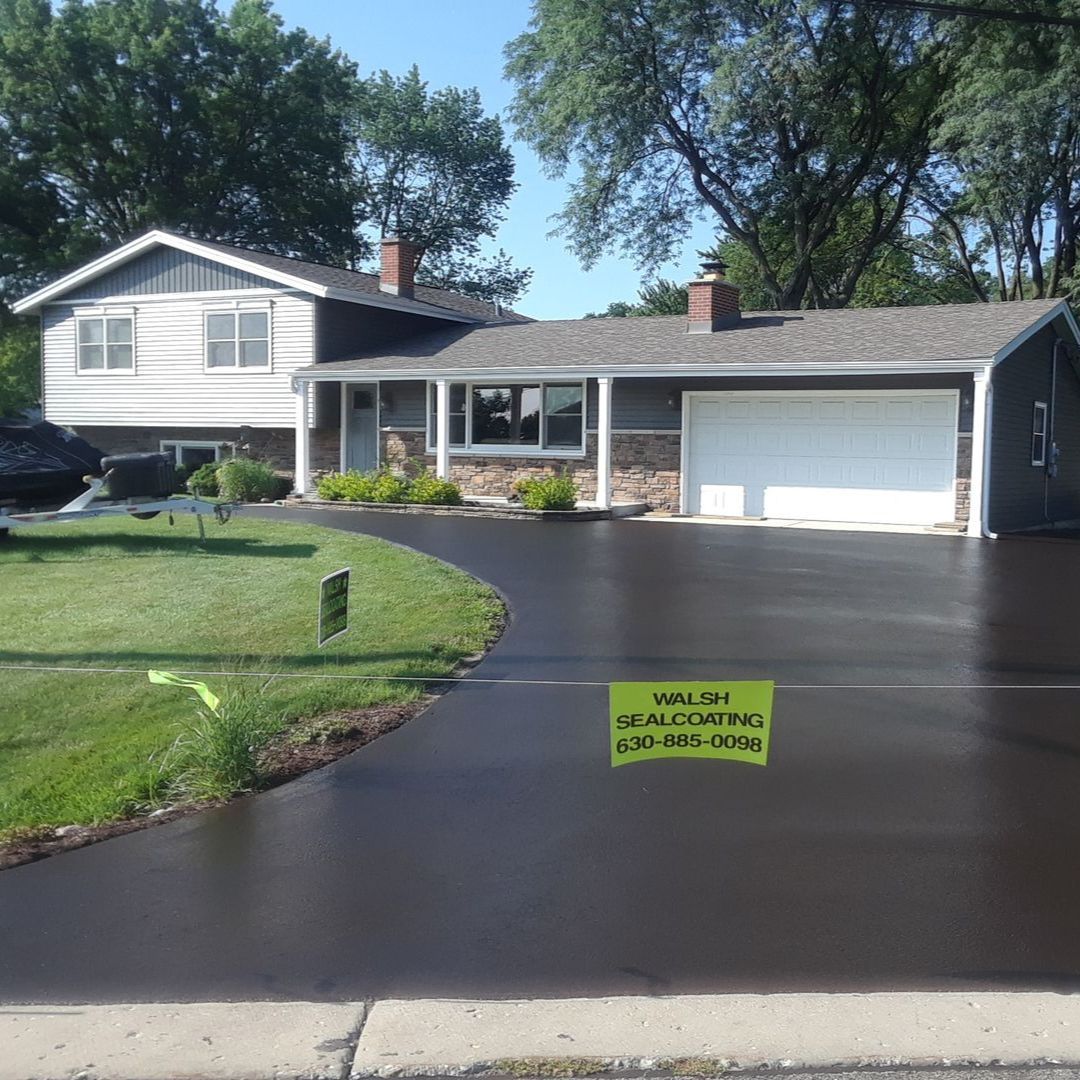 sealcoated driveway