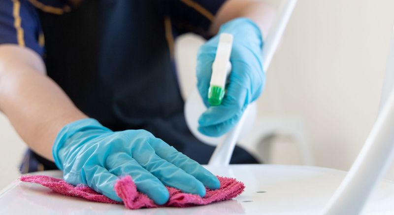 cleaner cleaning countertop