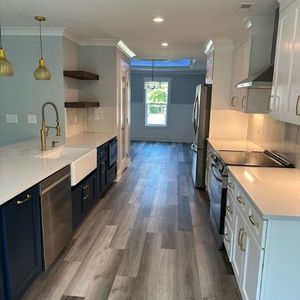 Kitchen - Gallery 2.jpg