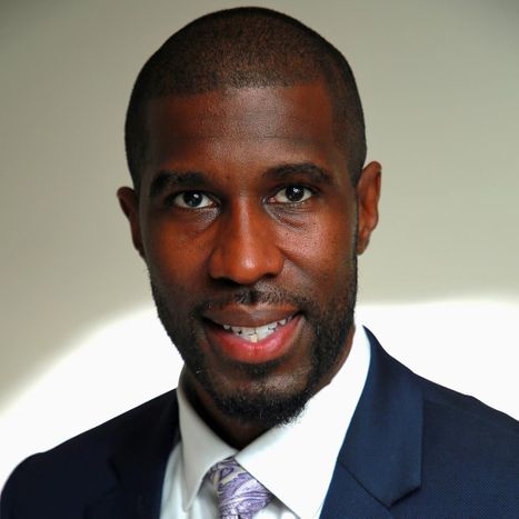 Honeycutt Headshot 1x1.jpg