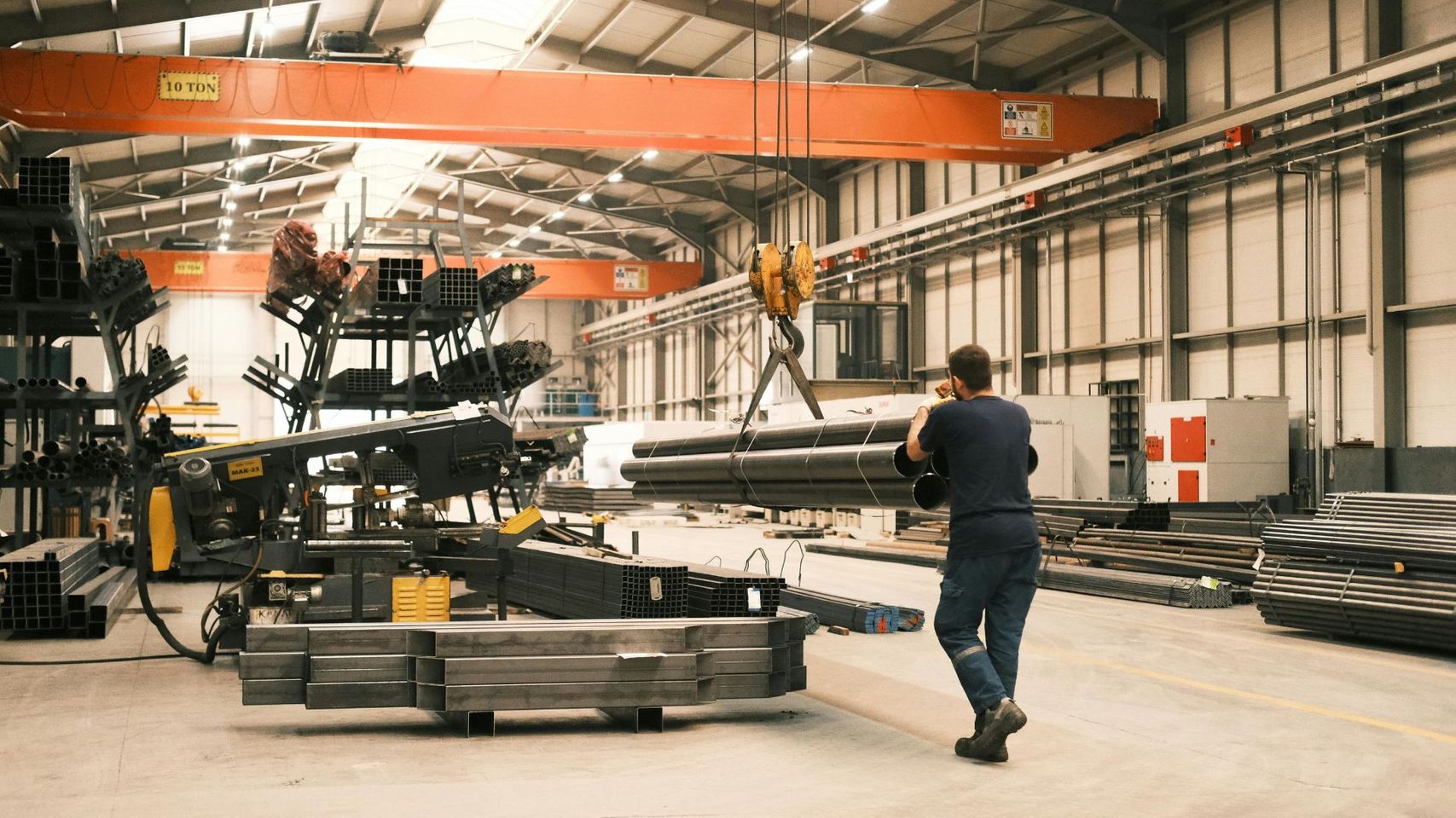 How to Create an Equipment Repair Schedule for Optimal Efficiency - Hero.jpg