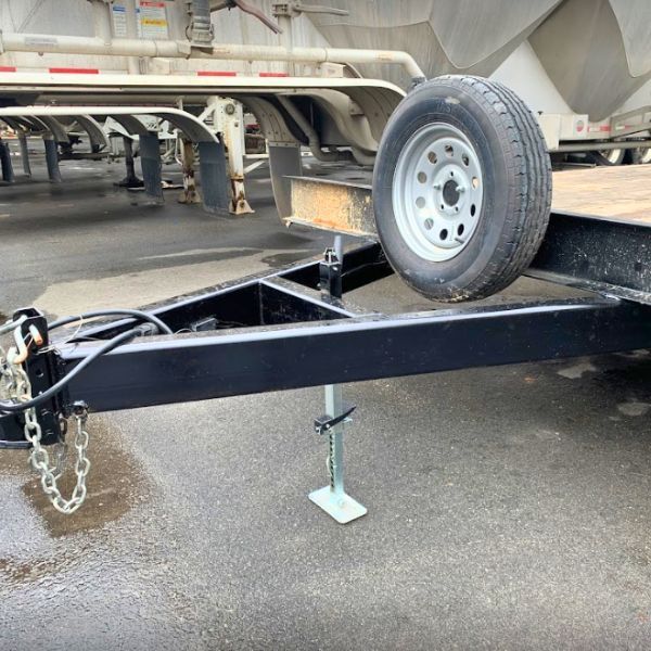 trailer front hitch fabricated by Imagination Fabrication trailer front hitch fabricated by Imagination Fabrication