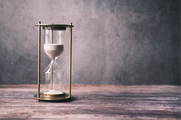 The Benefits of Professional Tax Preparation Services vs. DIY Filing - 2.png