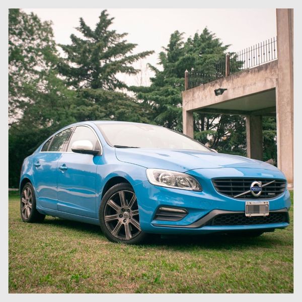 blue volvo 