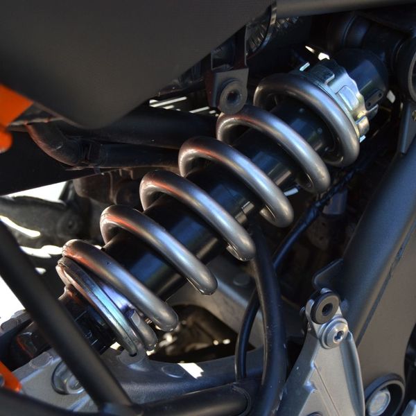 close up of a suspension assembly