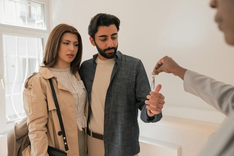 Report Unethical Buyers Agents in Apex, NC