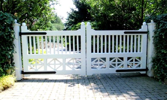 WG 28 w-gates-photo21.jpg