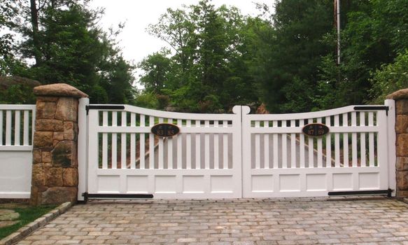 WG 4 w-gates-photo37.jpg