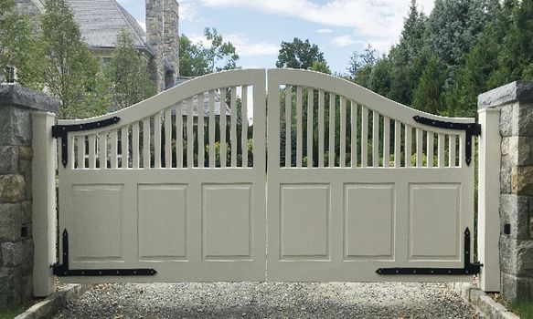 WG 17 new-wood-gate-photo1.jpg