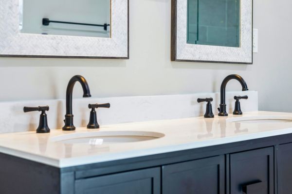 Solid Surface Bathroom Countertops-4.jpg