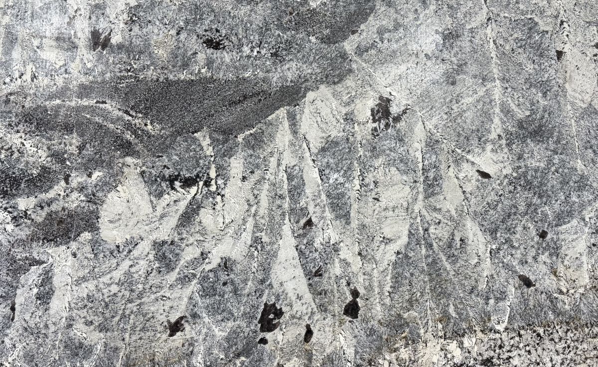 00.Shadow Ridge.Crazy Horse Quartzite Thumbnail.jpg