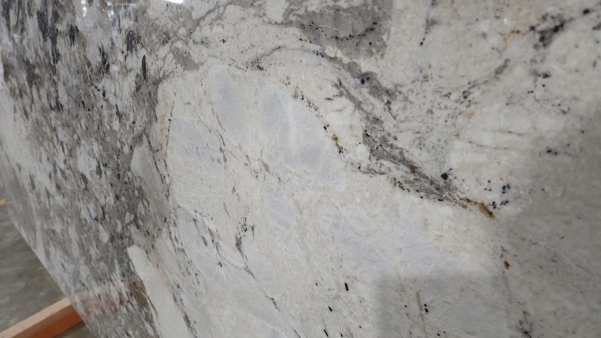 Mona Lisa Granite side zoom