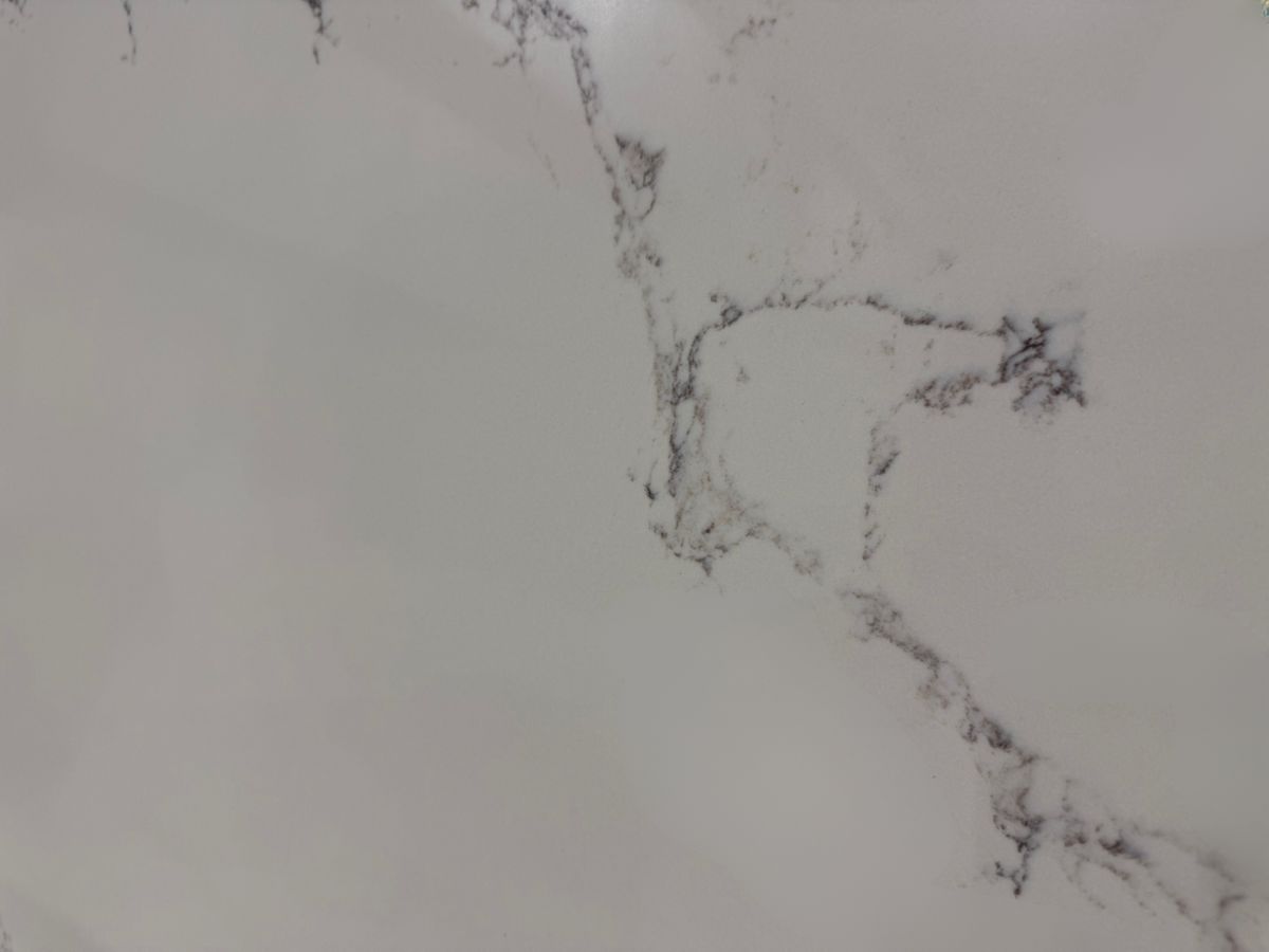 Statuario Nuvo Quartz 2.jpg