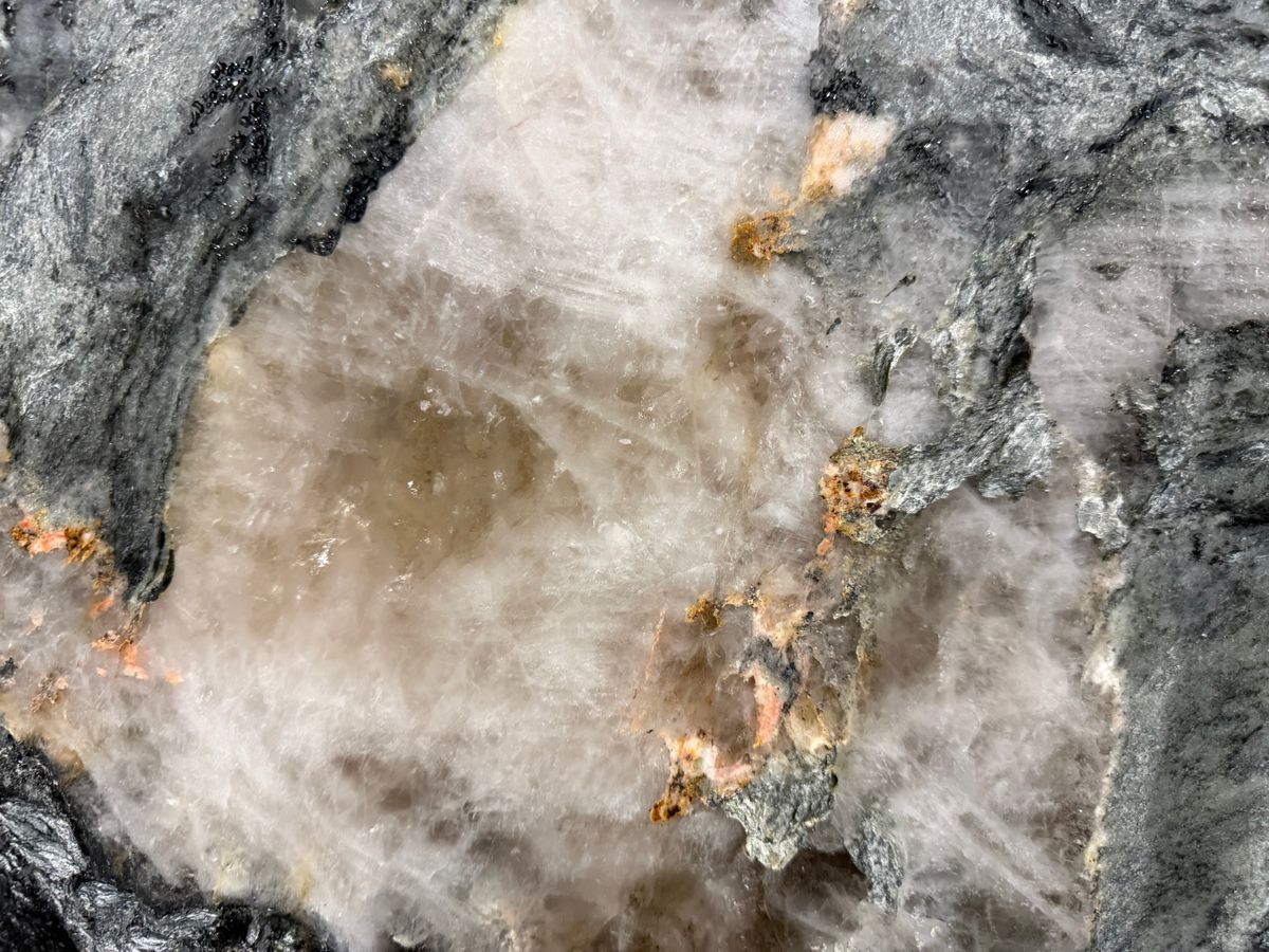 Amazon Quartzite Leathered 6.jpeg