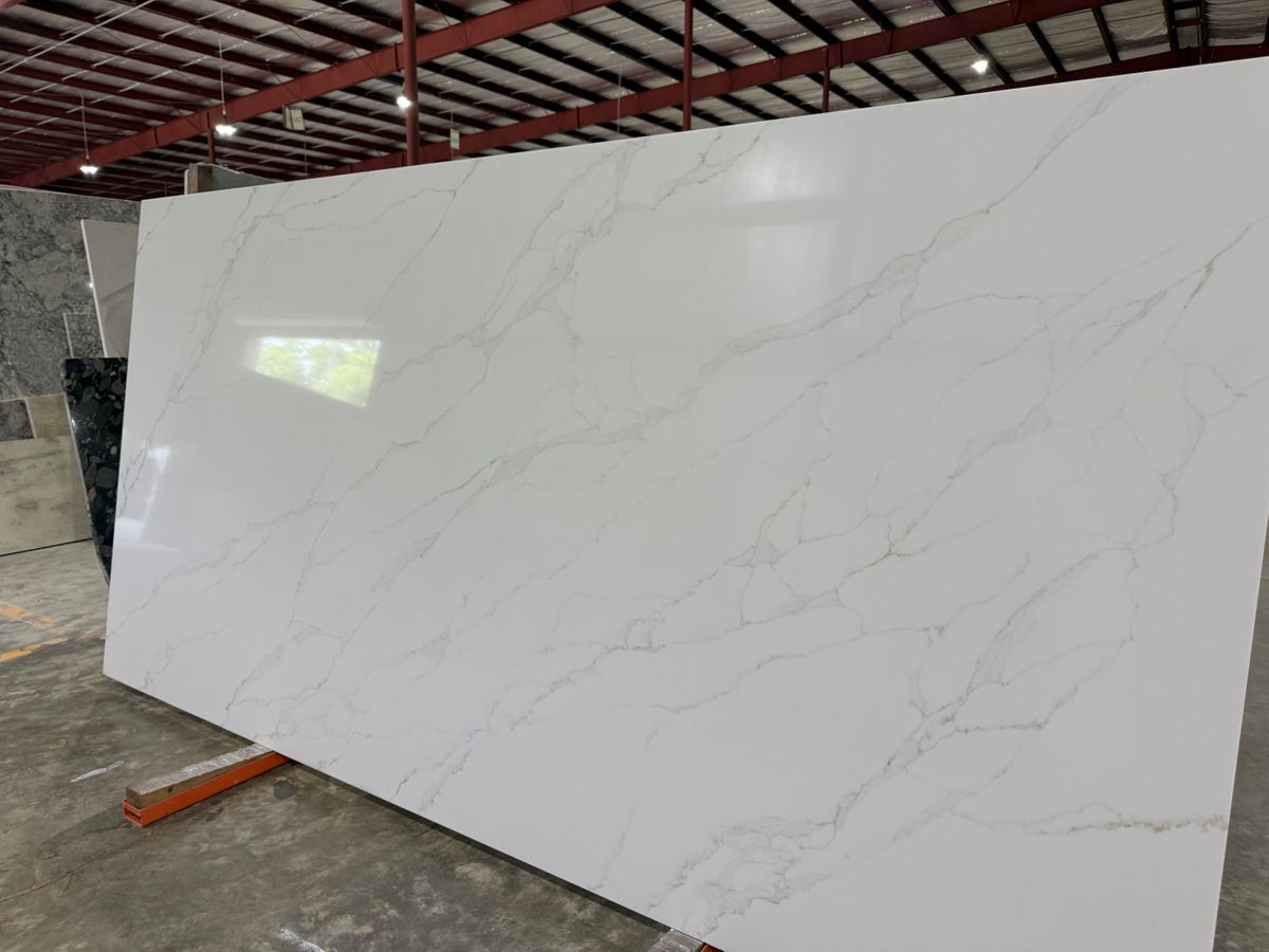 Calacatta Platinum Quartz 3.jpg